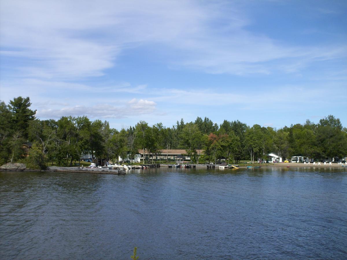 Chalkley'S Sandy Bay Cottage Resort Nipissing Beach Exterior photo